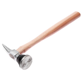 JTC-2530 - Молоток рихтовочный 295х114мм диаметр рабочей части 41мм JTC - 
Используется для рихтовки кузова автомобиля. 
 Диаметр рабочей части молотка: 41 мм. 
 Размеры: 295х144 мм. 
Специальный острый боек предназначен для удаления в